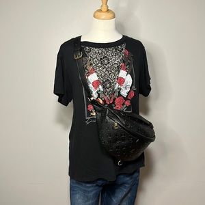 Super cute express v neck